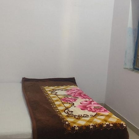 Veera'S Hostel بوشكار المظهر الخارجي الصورة