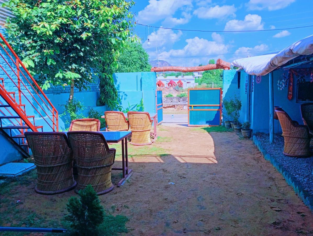 Veera'S Hostel بوشكار المظهر الخارجي الصورة