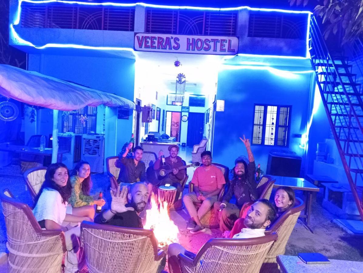 Veera'S Hostel بوشكار المظهر الخارجي الصورة